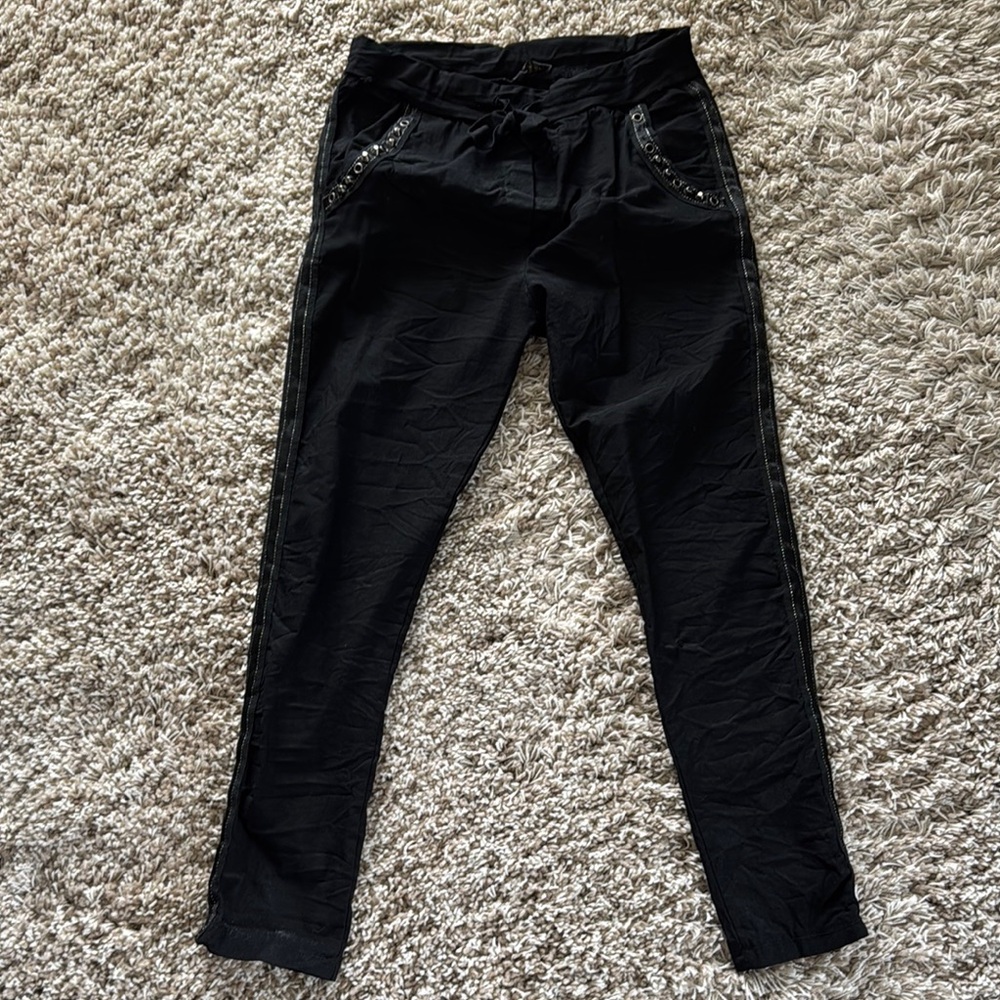 Women Black large Jogger Pants with Studded Pockets